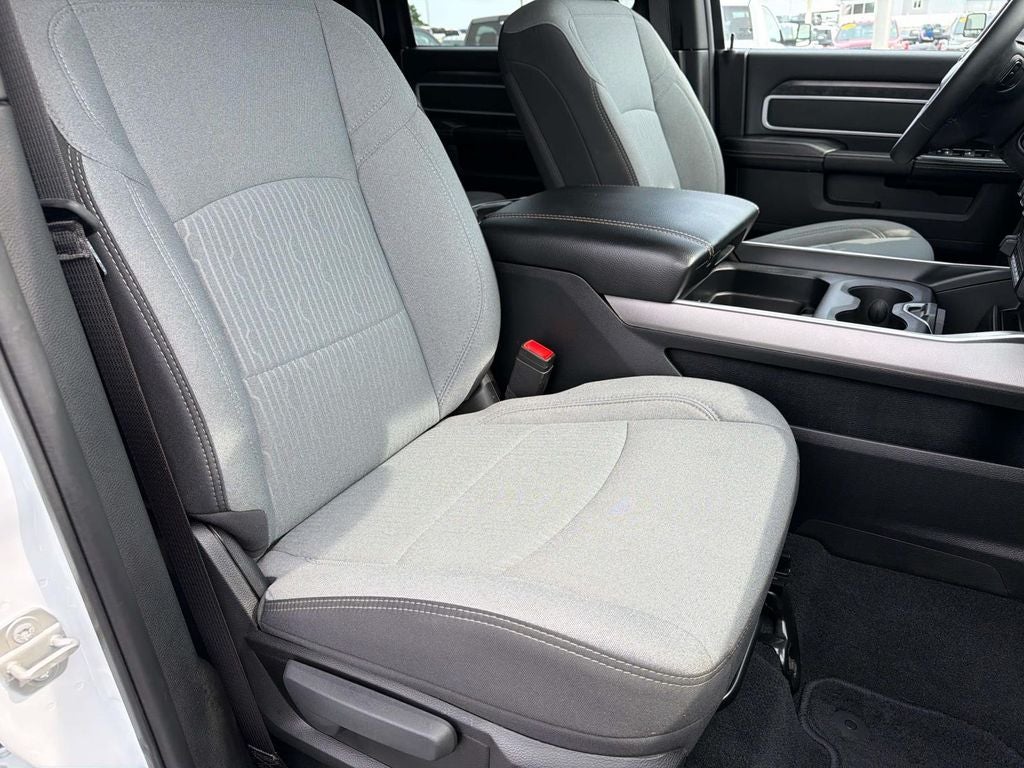 2024 RAM 3500 Tradesman/SLT/Laramie/Limited