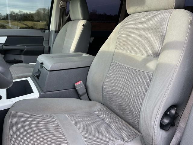 2008 Dodge Ram 2500 SXT/SLT