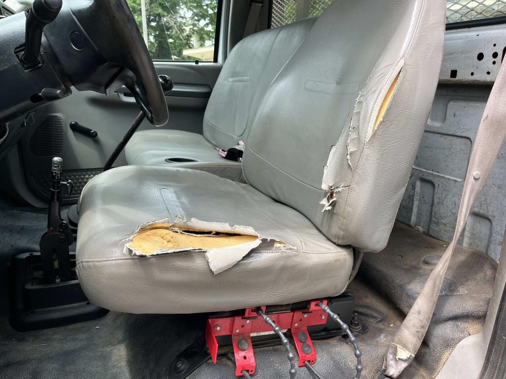 2001 Ford F-650SD DRW
