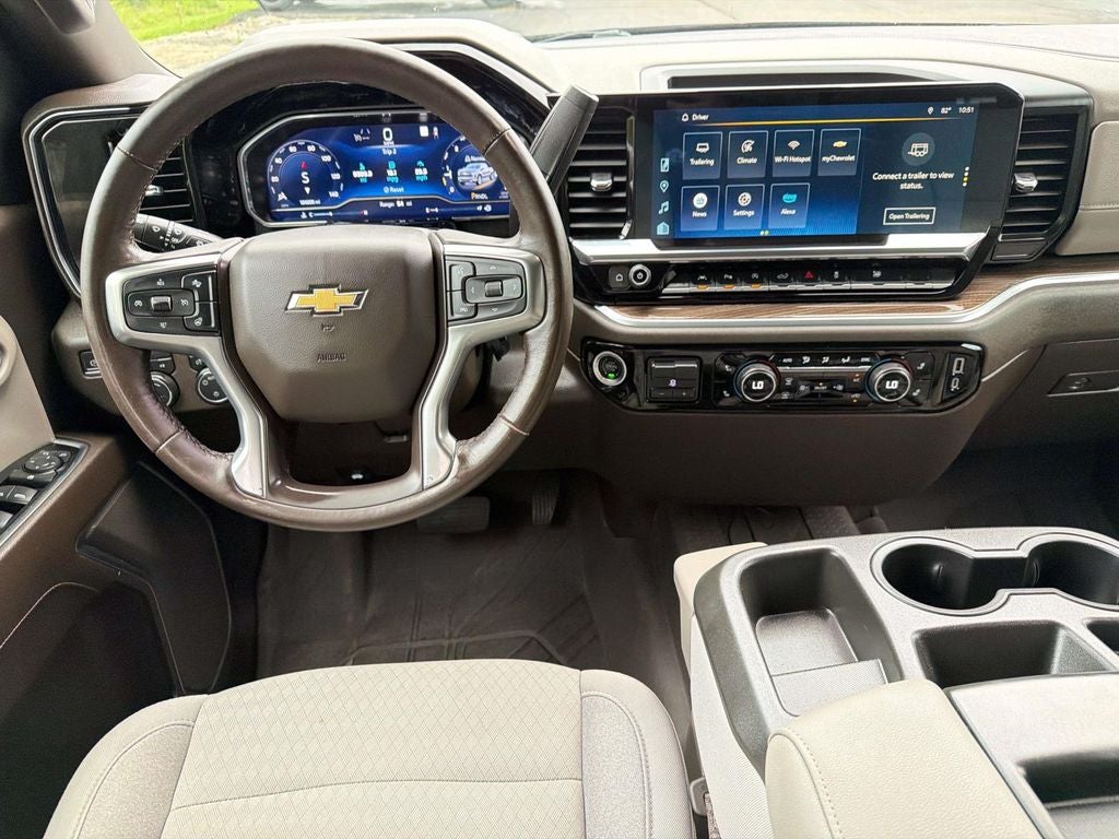 2022 Chevrolet Silverado 1500 4WD Crew Cab Standard Bed LT