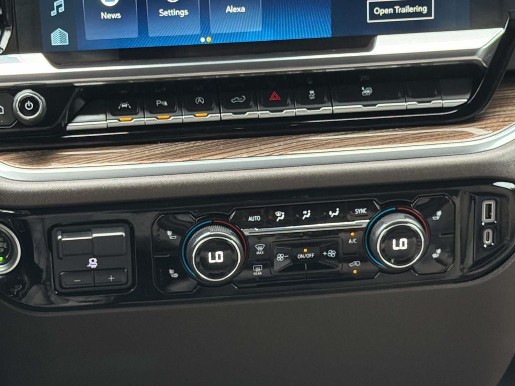 2022 Chevrolet Silverado 1500 4WD Crew Cab Standard Bed LT