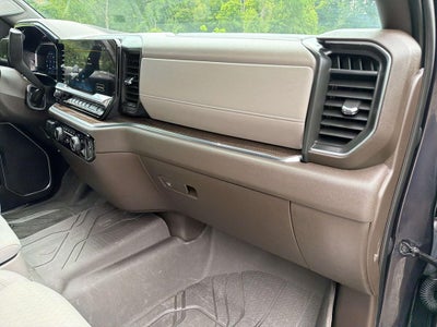 2022 Chevrolet Silverado 1500 4WD Crew Cab Standard Bed LT