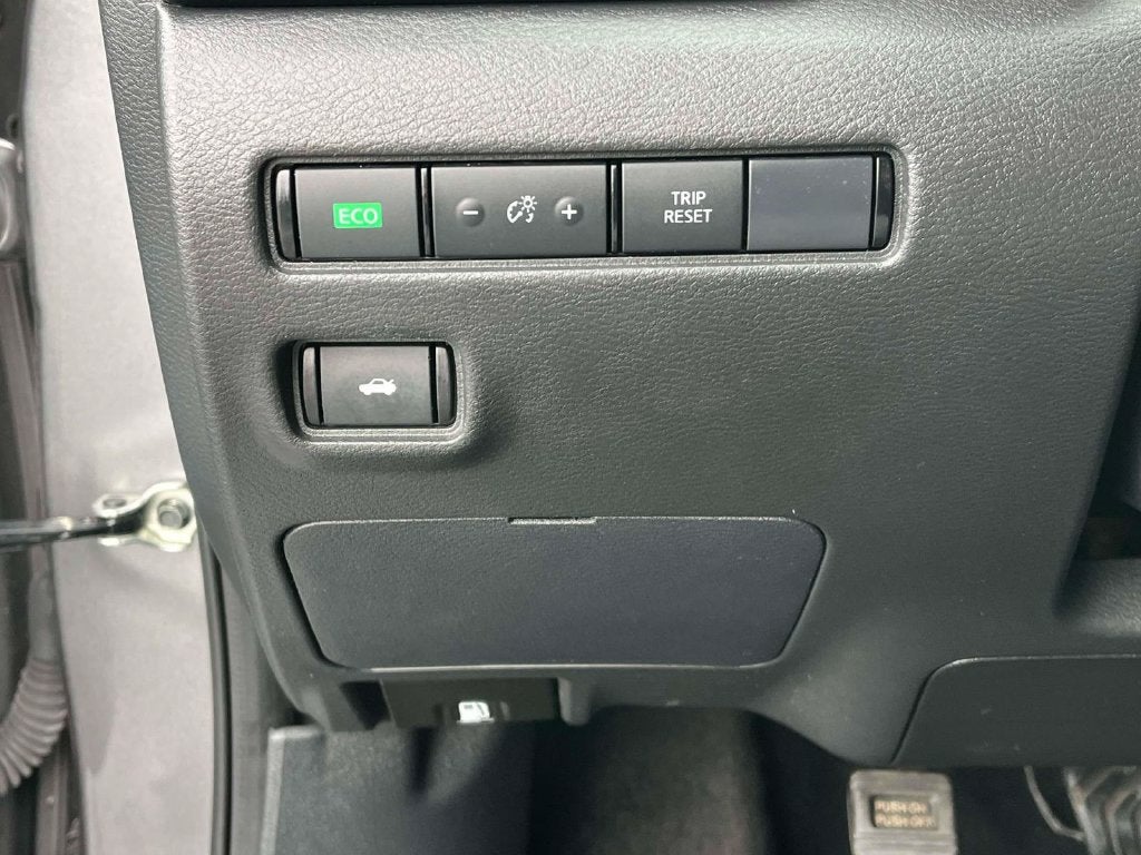 2023 Nissan Sentra SV Xtronic CVT