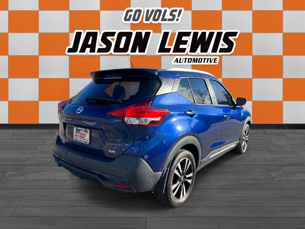 2020 Nissan Kicks SR