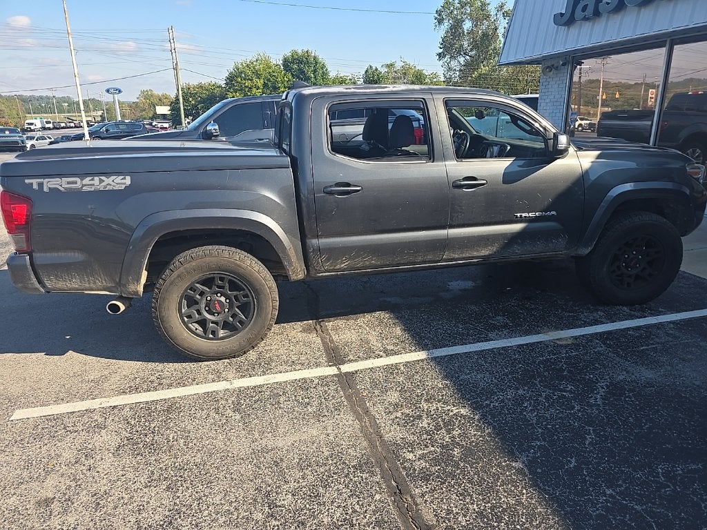 2016 Toyota Tacoma TRD Sport