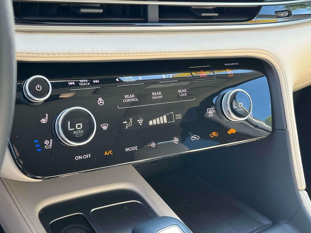 2025 INFINITI QX60 SENSORY AWD
