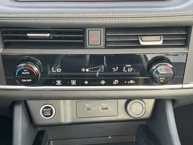 2023 Nissan Rogue SV FWD