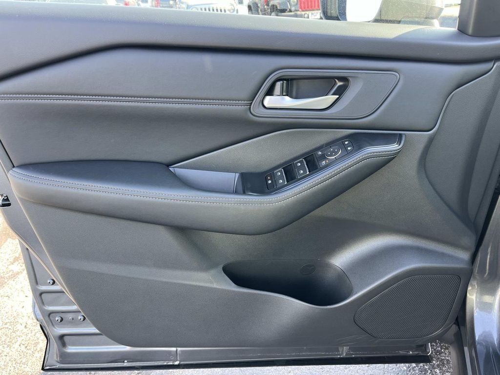 2026 Nissan Rogue SL