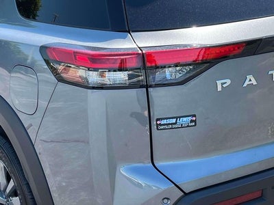 2025 Nissan Pathfinder SV 4WD