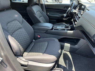 2024 Nissan Pathfinder SV 4WD