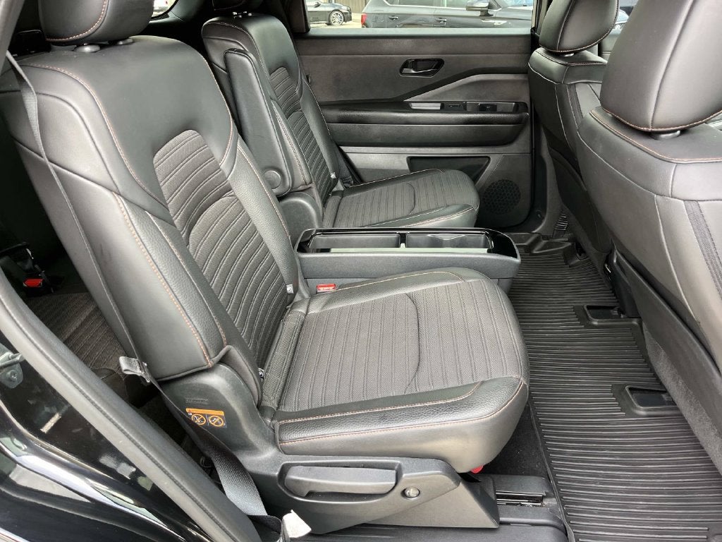 2024 Nissan Pathfinder Rock Creek 4WD