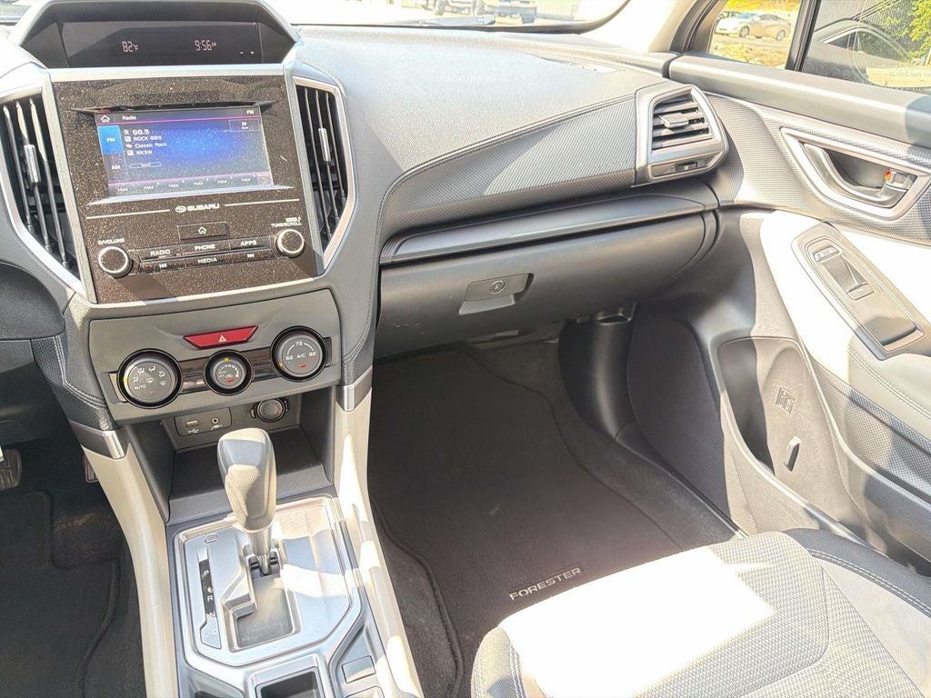 2023 Subaru Forester Base
