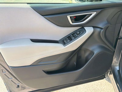 2023 Subaru Forester Base