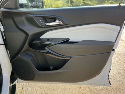 2025 Chevrolet Trax FWD LT