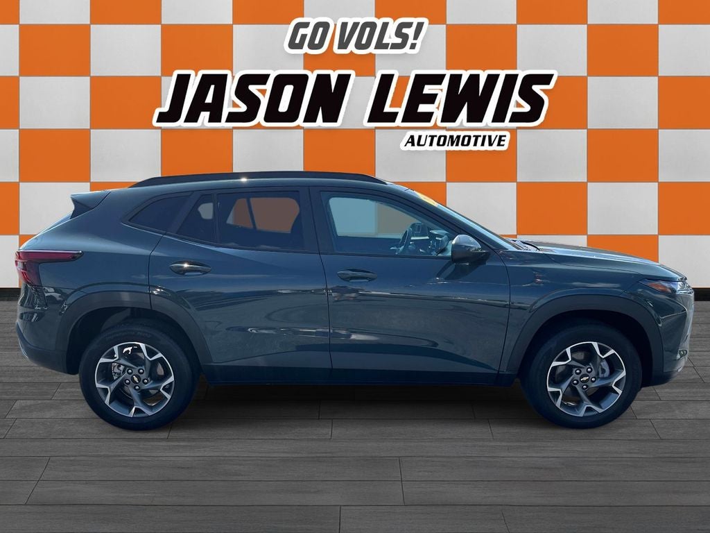 2025 Chevrolet Trax FWD LT