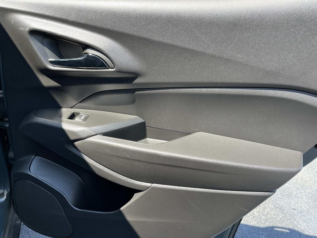 2025 Chevrolet Trax FWD LT