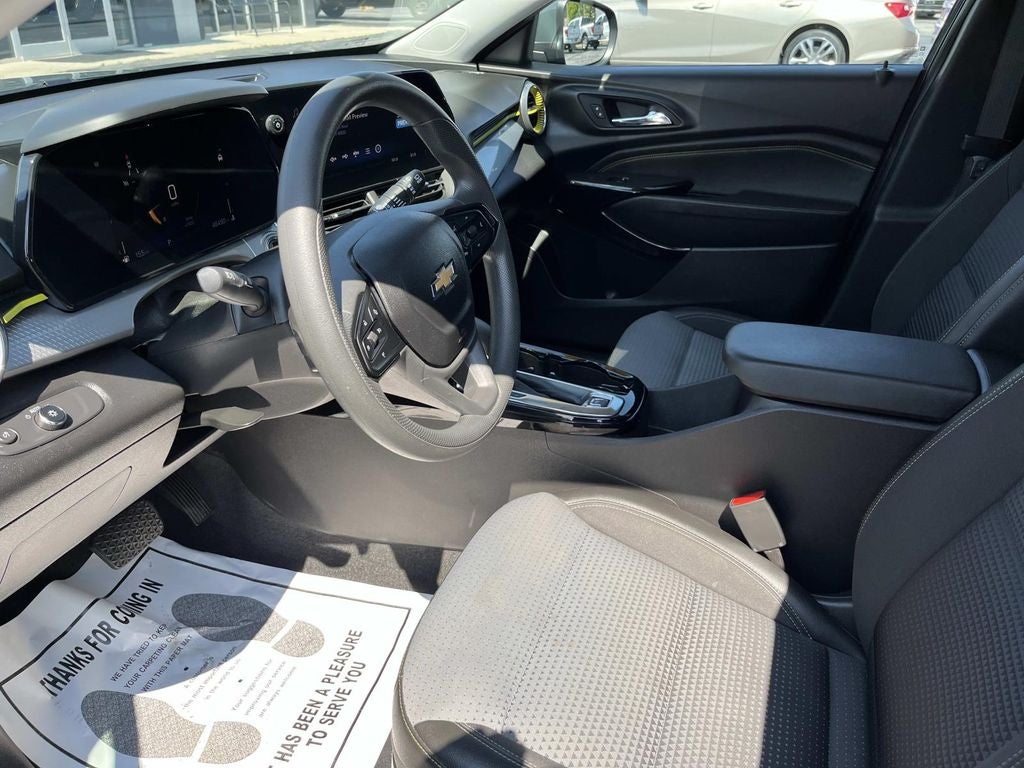 2025 Chevrolet Trax FWD LT
