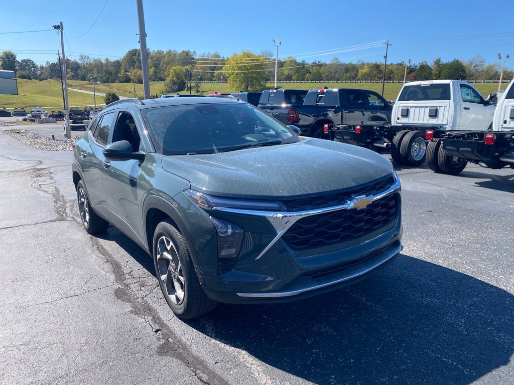 2025 Chevrolet Trax FWD LT