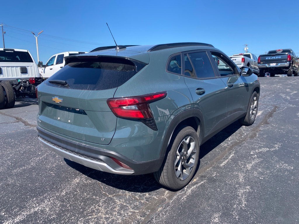 2025 Chevrolet Trax FWD LT