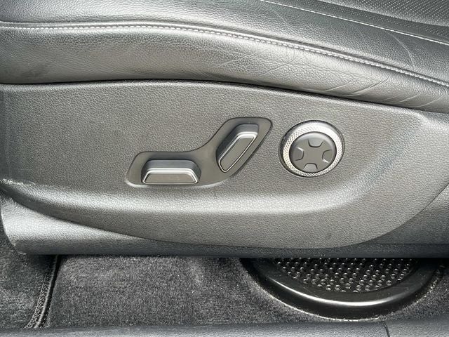 2025 Genesis GV80 2.5T Standard AWD