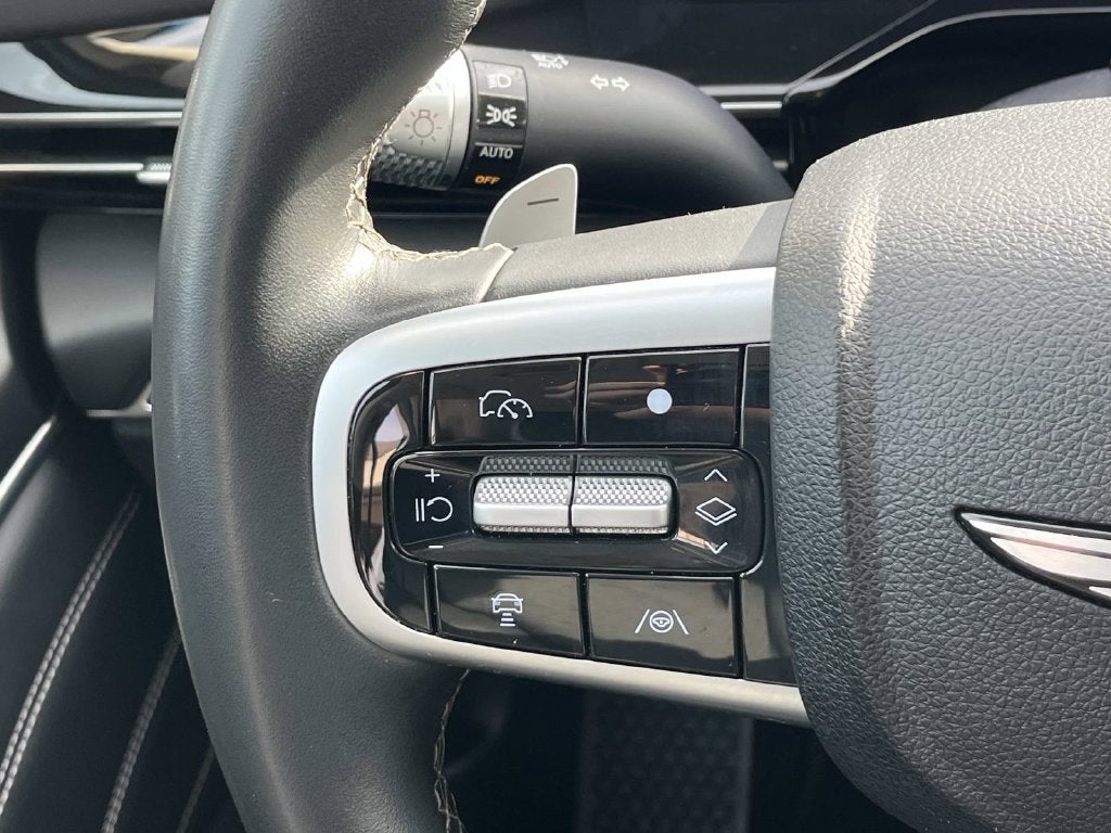 2025 Genesis GV80 2.5T Standard AWD