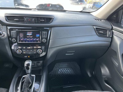 2020 Nissan Rogue SV FWD