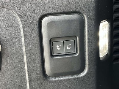 2025 Land Rover Defender 130 130 P400 X-Dynamic SE
