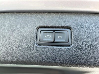 2022 Audi Q7 Premium Plus 55 TFSI quattro Tiptronic