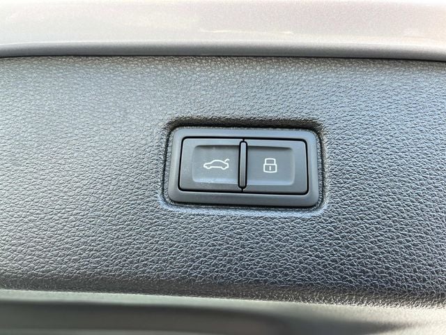 2022 Audi Q7 Premium Plus 55 TFSI quattro Tiptronic