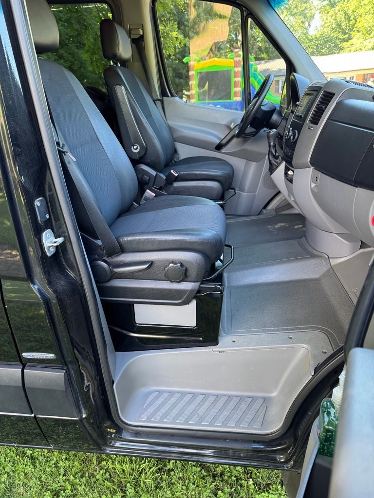 2015 Mercedes-Benz Sprinter 2500 High Roof