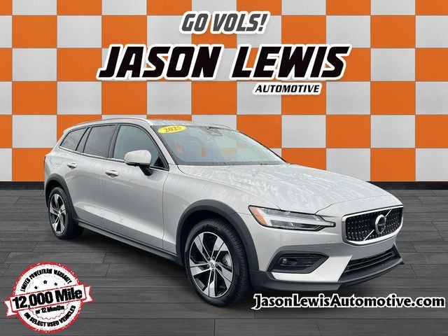 2025 Volvo V60 Cross Country Plus, B5 AWD Gas (mild hybrid)