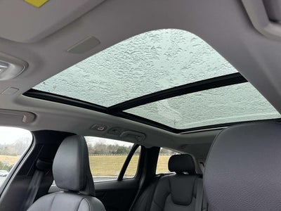 2025 Volvo V60 Cross Country Plus, B5 AWD Gas (mild hybrid)