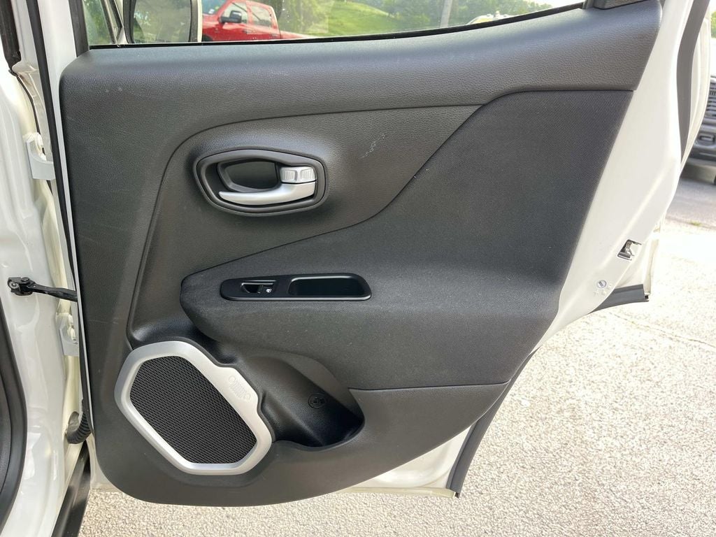 2018 Jeep Renegade Latitude FWD