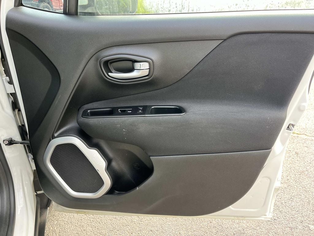 2018 Jeep Renegade Latitude FWD