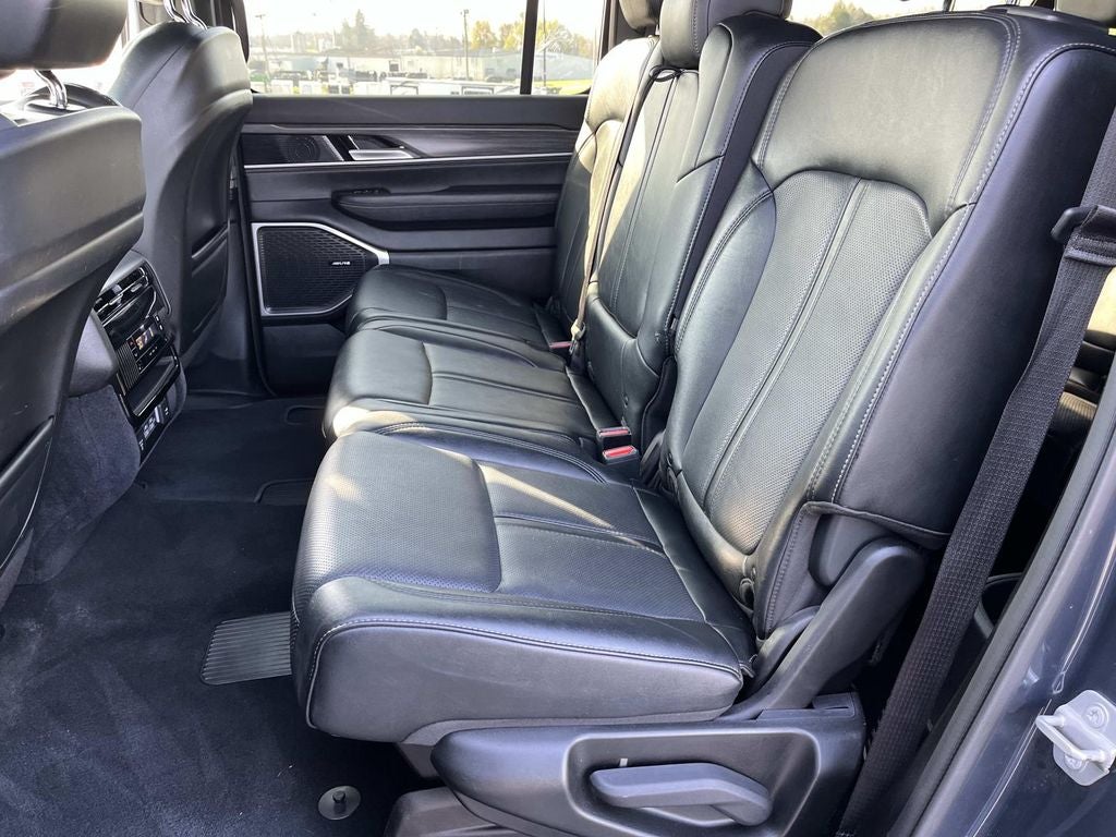 2024 Jeep Wagoneer L Series III