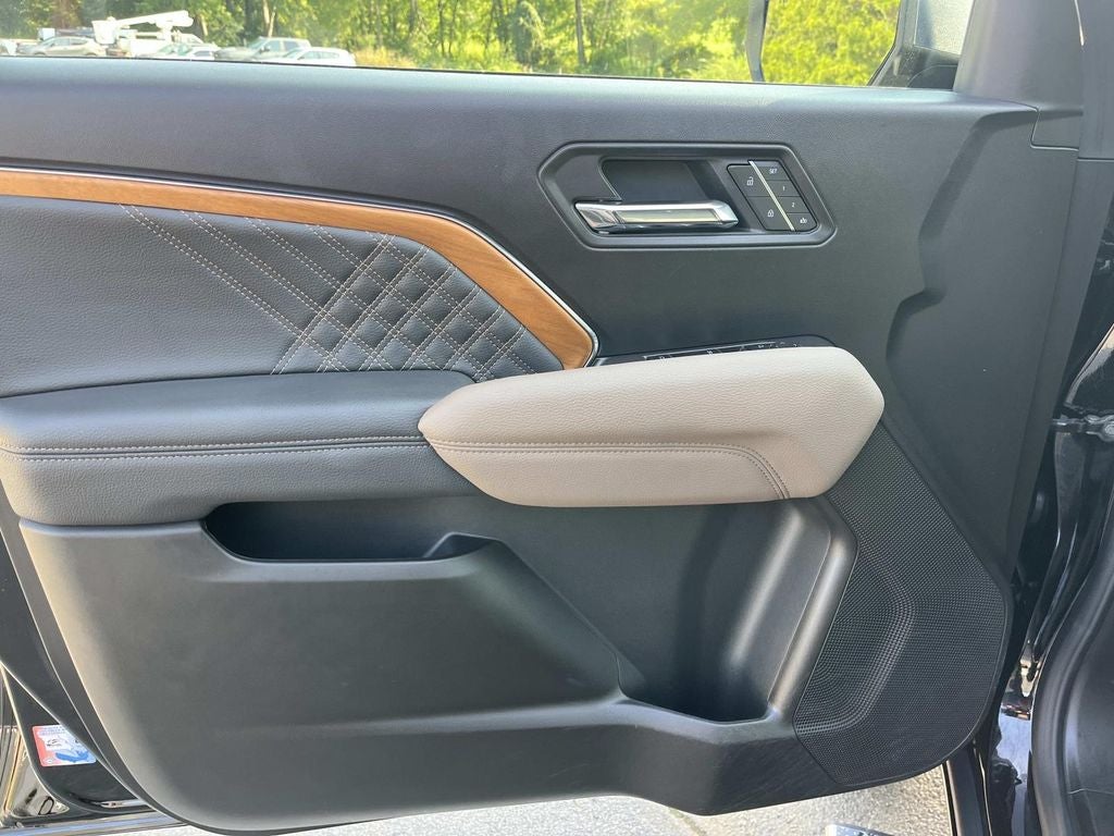 2025 GMC Canyon Denali
