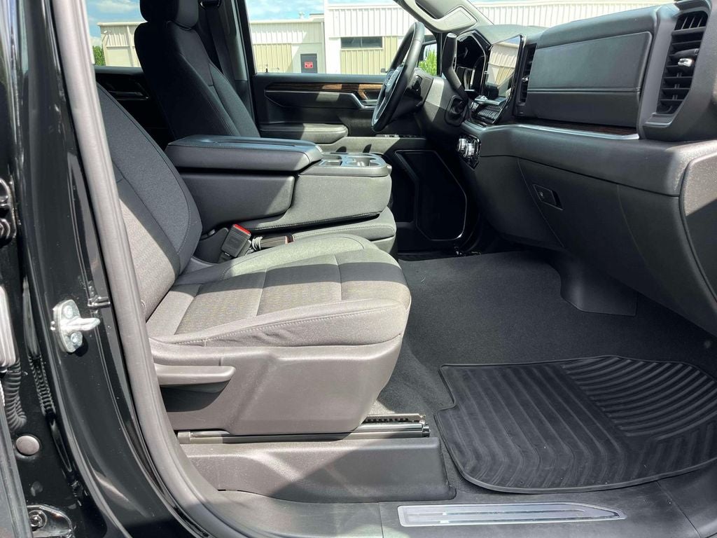 2024 GMC Sierra 1500 SLE