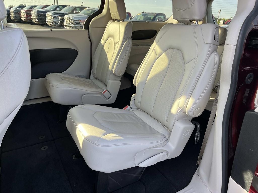 2021 Chrysler Pacifica Touring L