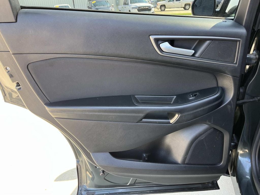 2015 Ford Edge SE