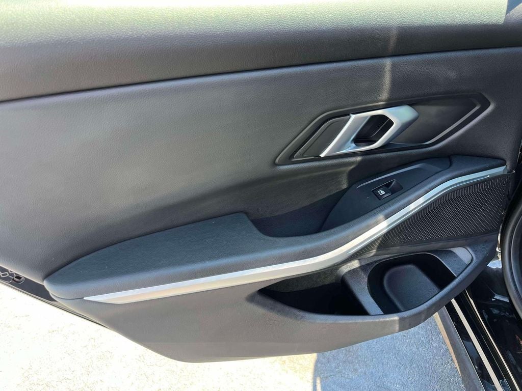 2025 BMW 3 Series 330i
