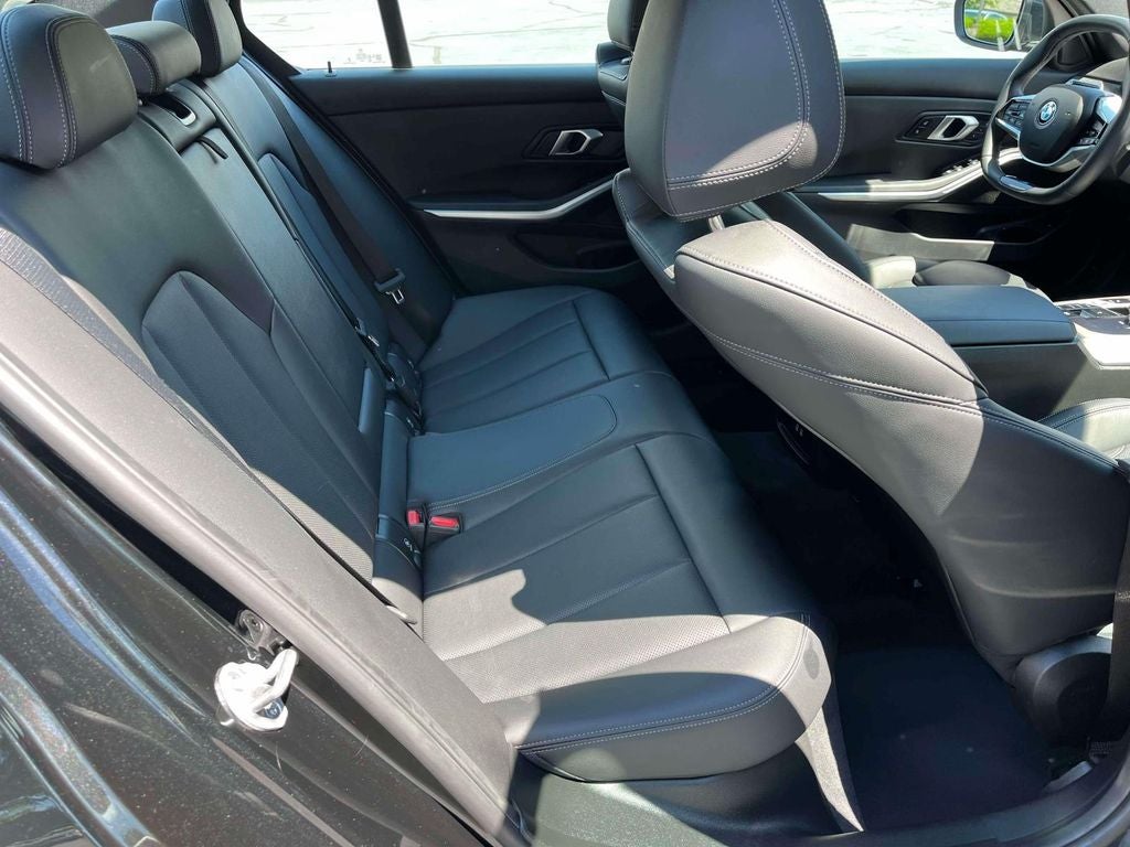 2025 BMW 3 Series 330i