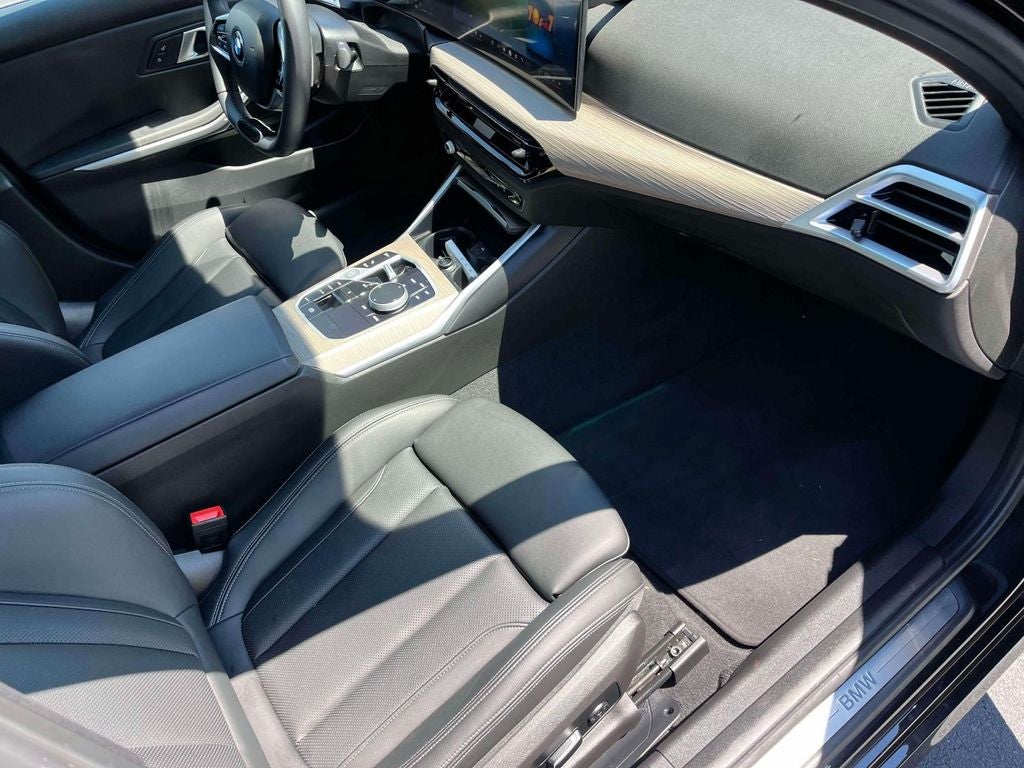 2025 BMW 3 Series 330i
