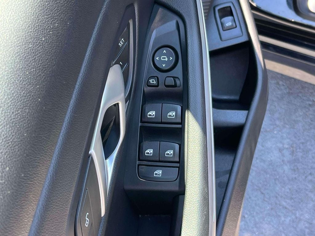 2025 BMW 3 Series 330i