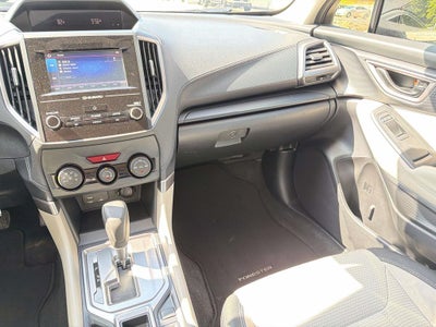 2023 Subaru Forester Base