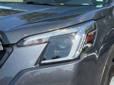 2023 Subaru Forester Base
