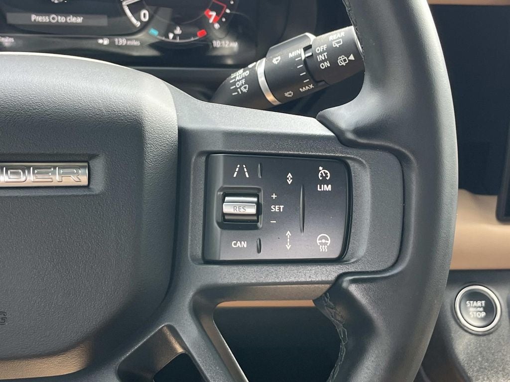 2025 Land Rover Defender 130 X-Dynamic SE