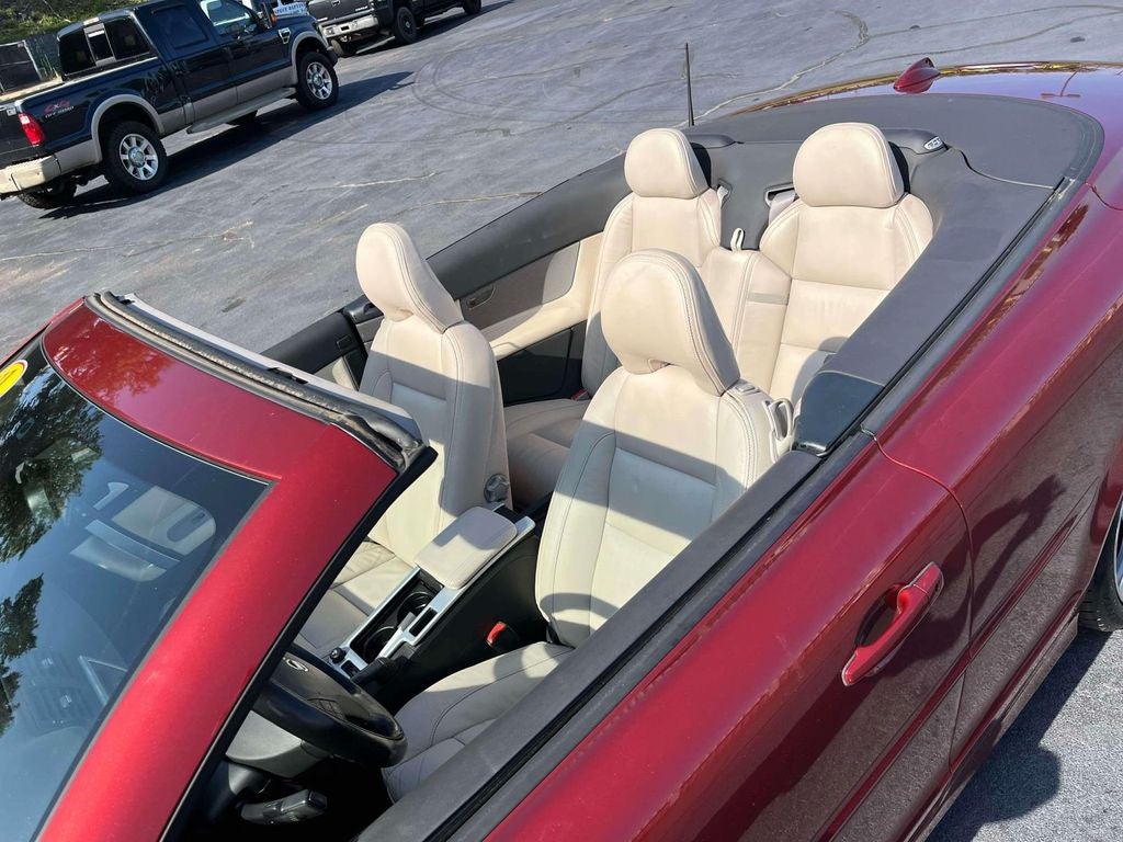 2011 Volvo C70 T5
