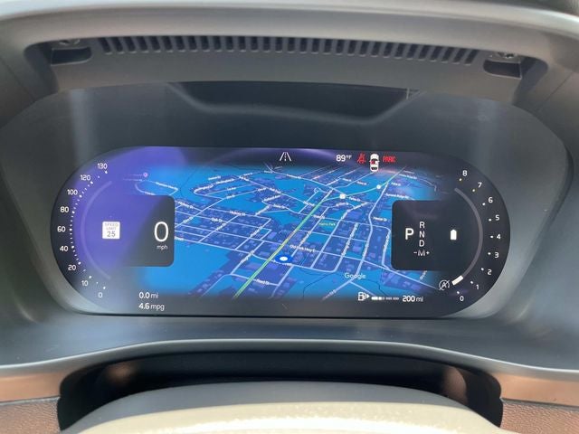 2023 Volvo XC40 B5 Plus Bright Theme