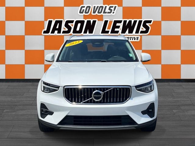 2023 Volvo XC40 B5 Plus Bright Theme
