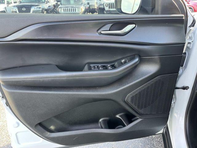 2024 Jeep Grand Cherokee L Laredo 4x4
